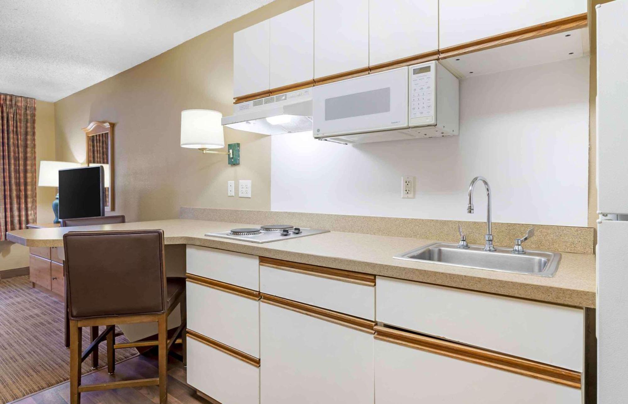 Extended America - - Galleria - Uptown Hotel Houston