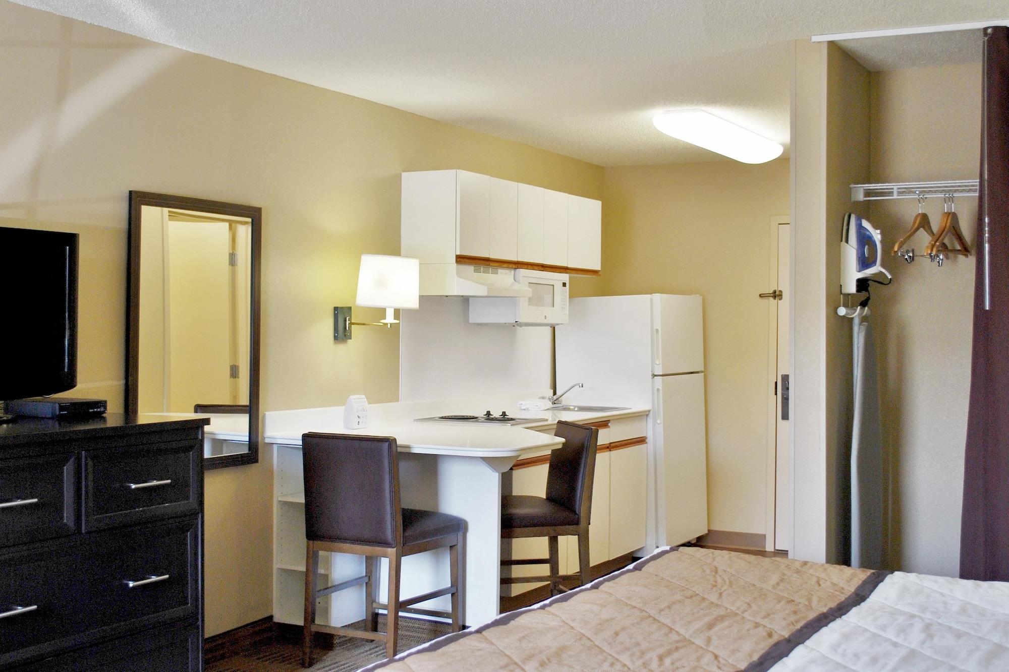 Extended America - - Galleria - Uptown 2*